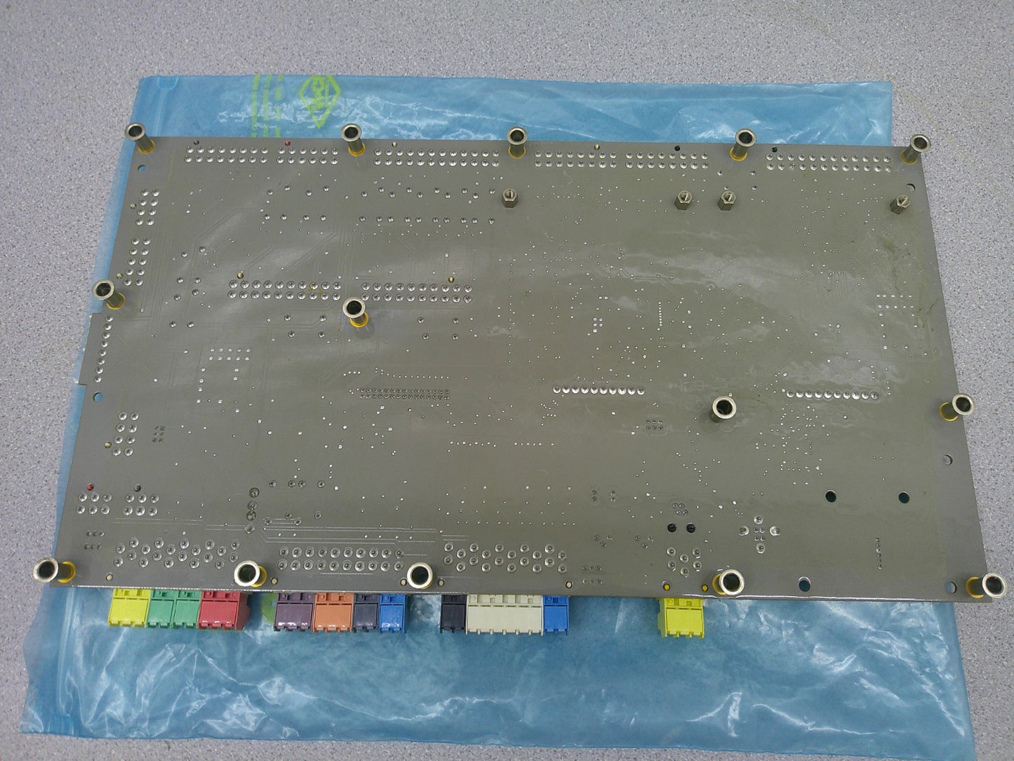 LENNOX MAIN SYSTEM UNIT CONTROLLER MOTHERBOARD 102458-02 REV B V7.06