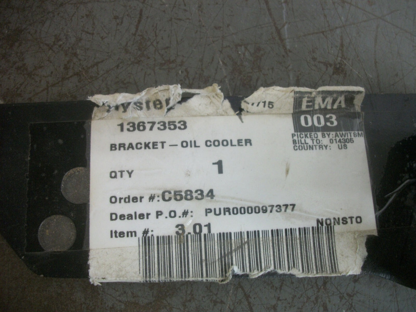HYSTER OIL COOLER BRACKET 1367353 NEW