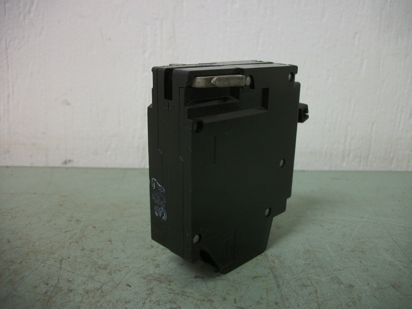 CHALLENGER TYPE A CIRCUIT BREAKER A220 20AMP 240VOLT 2POLE