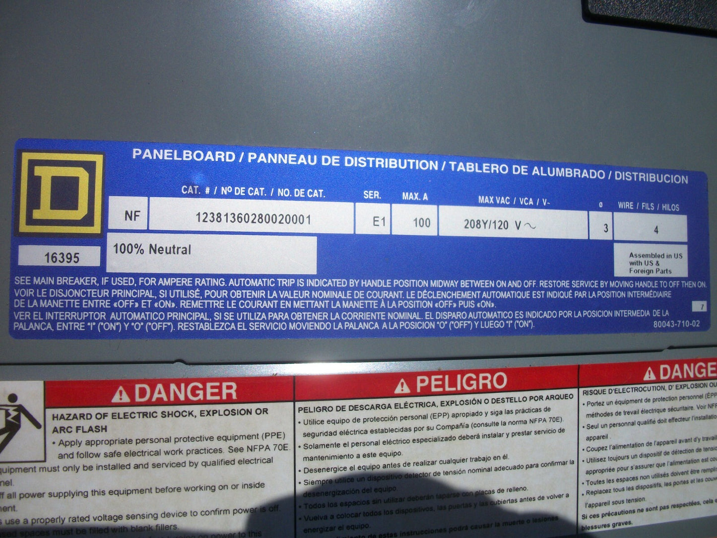 SQUARE D NF LOAD CENTER PANELBOARD 12381360280020001 100AMP 208Y/120VOLT 3PH NOB