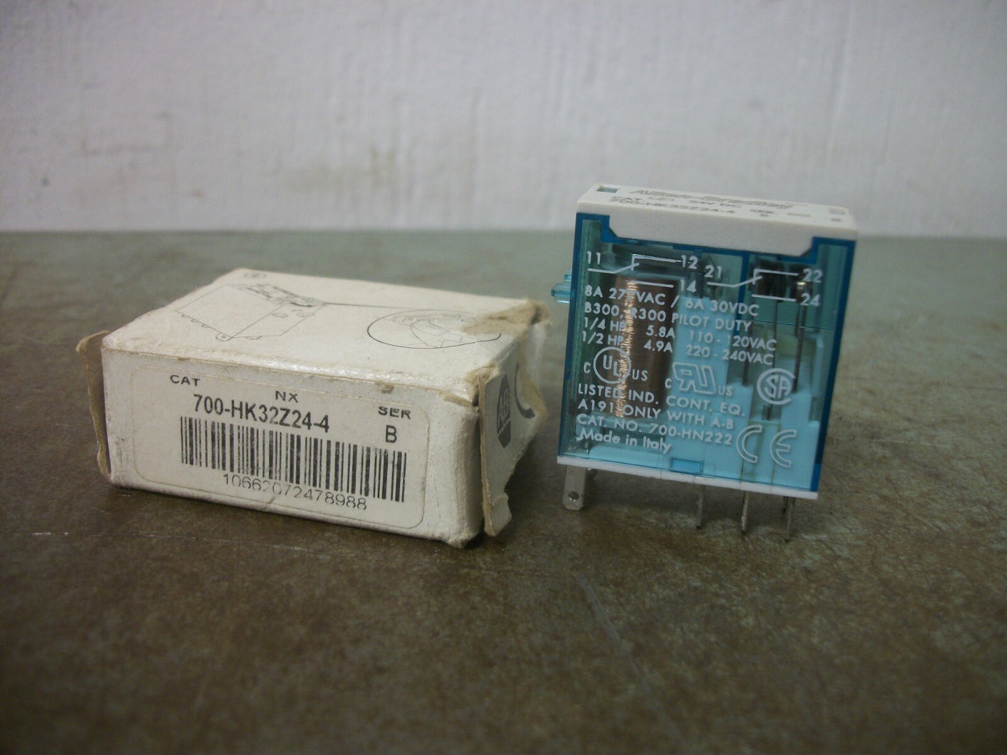 ALLEN-BRADLEY DPDT PLUG-IN RELAY 700-HK32Z24-4 24VDC NIB