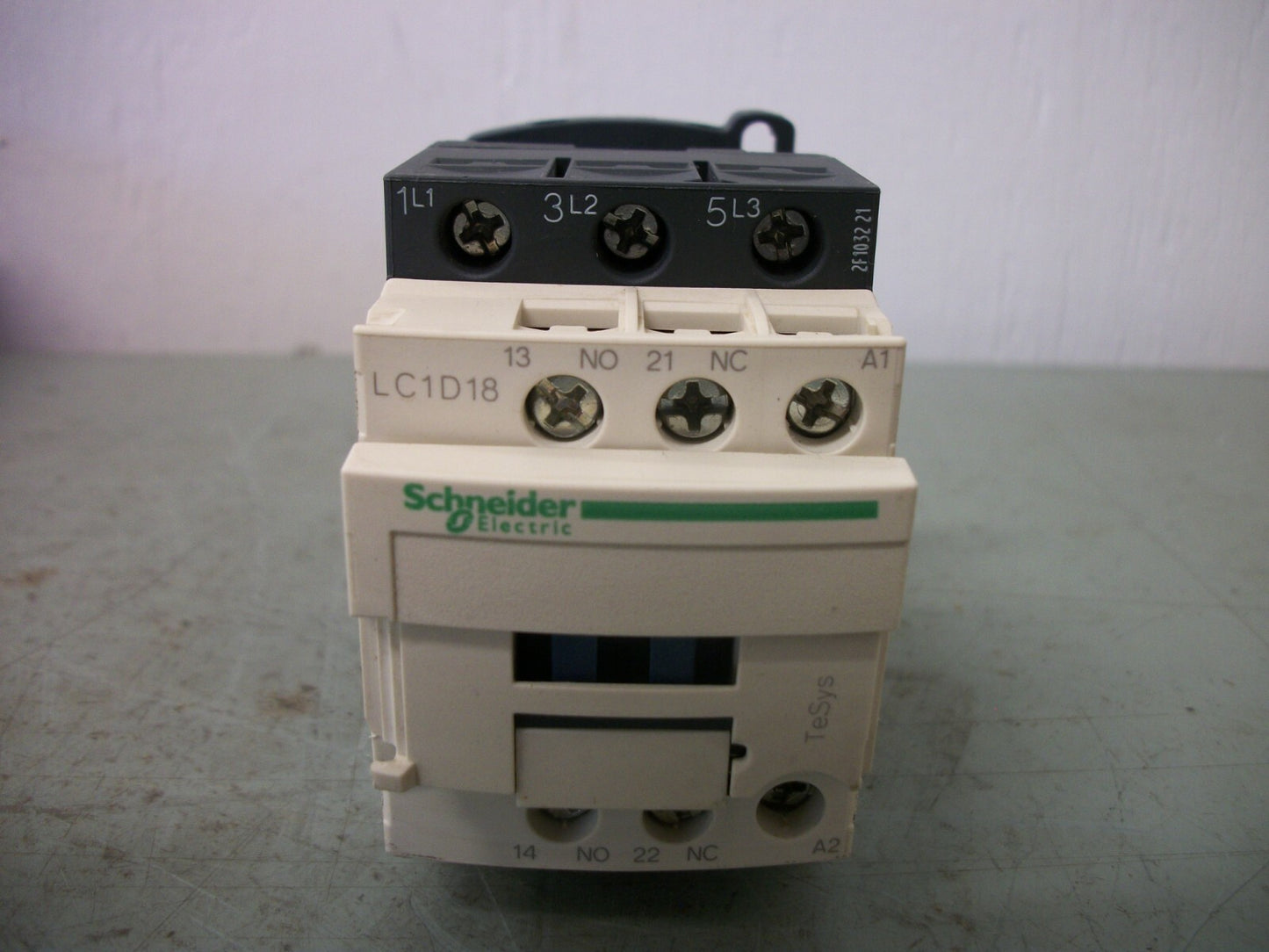 TELEMECANIQUE CONTACTOR LC1D18M7 32AMP 220VCOIL 3PH 600V 15HP