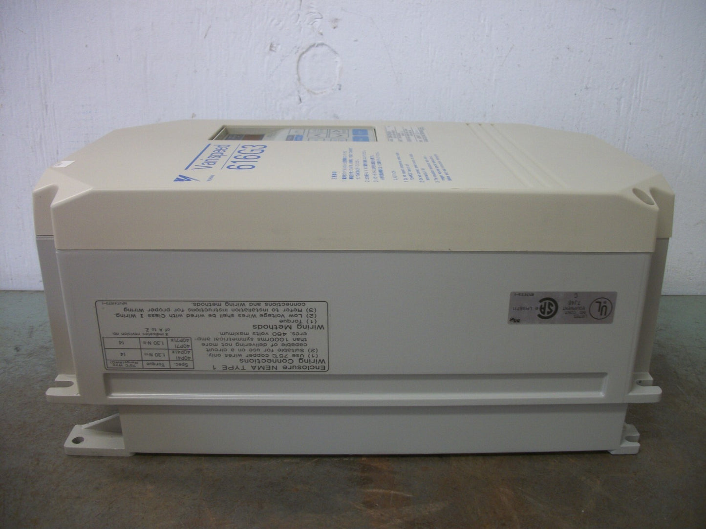 YASKAWA VARISPEED 616G3 0.5HP INVERTER DRIVE CIMR-G3V40P4 460VOLT 3PH 1.4KVA