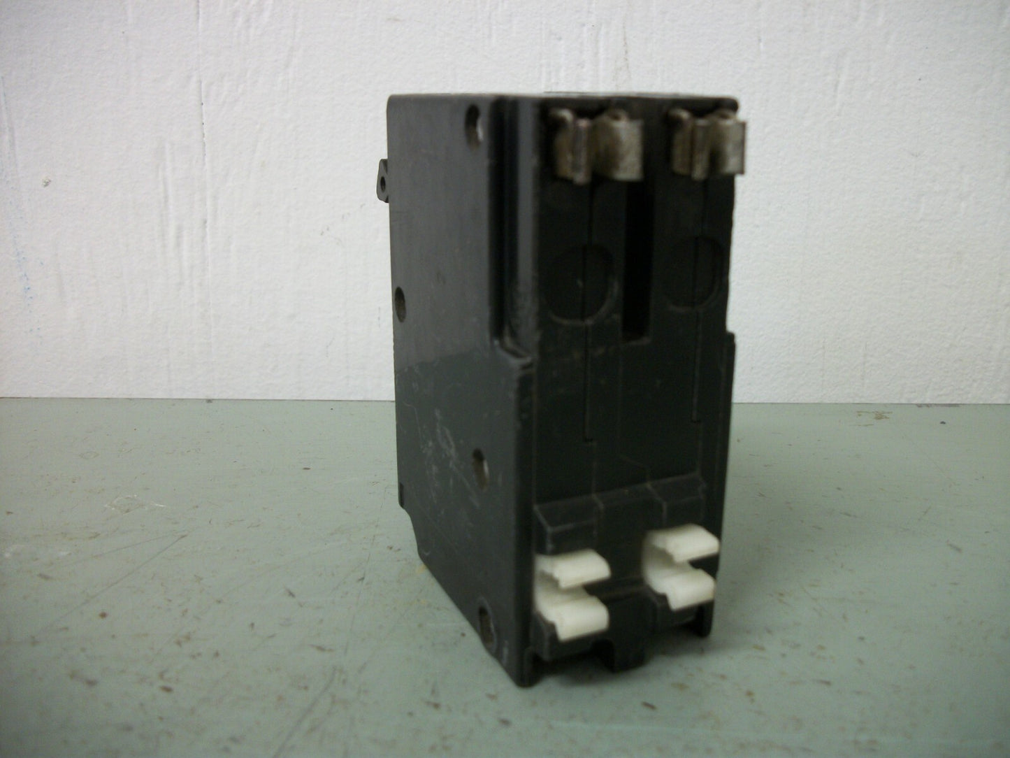 SQUARE D QO CIRCUIT BREAKER QO2100 100AMP 240VOLT 2POLE