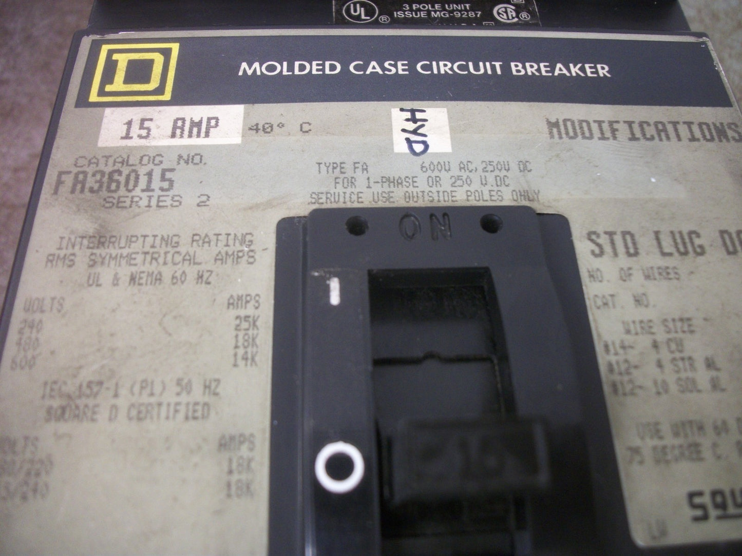 SQUARE D I-LINE FA CIRCUIT BREAKER FA36015 15AMP 600VOLT 3POLE GRAY