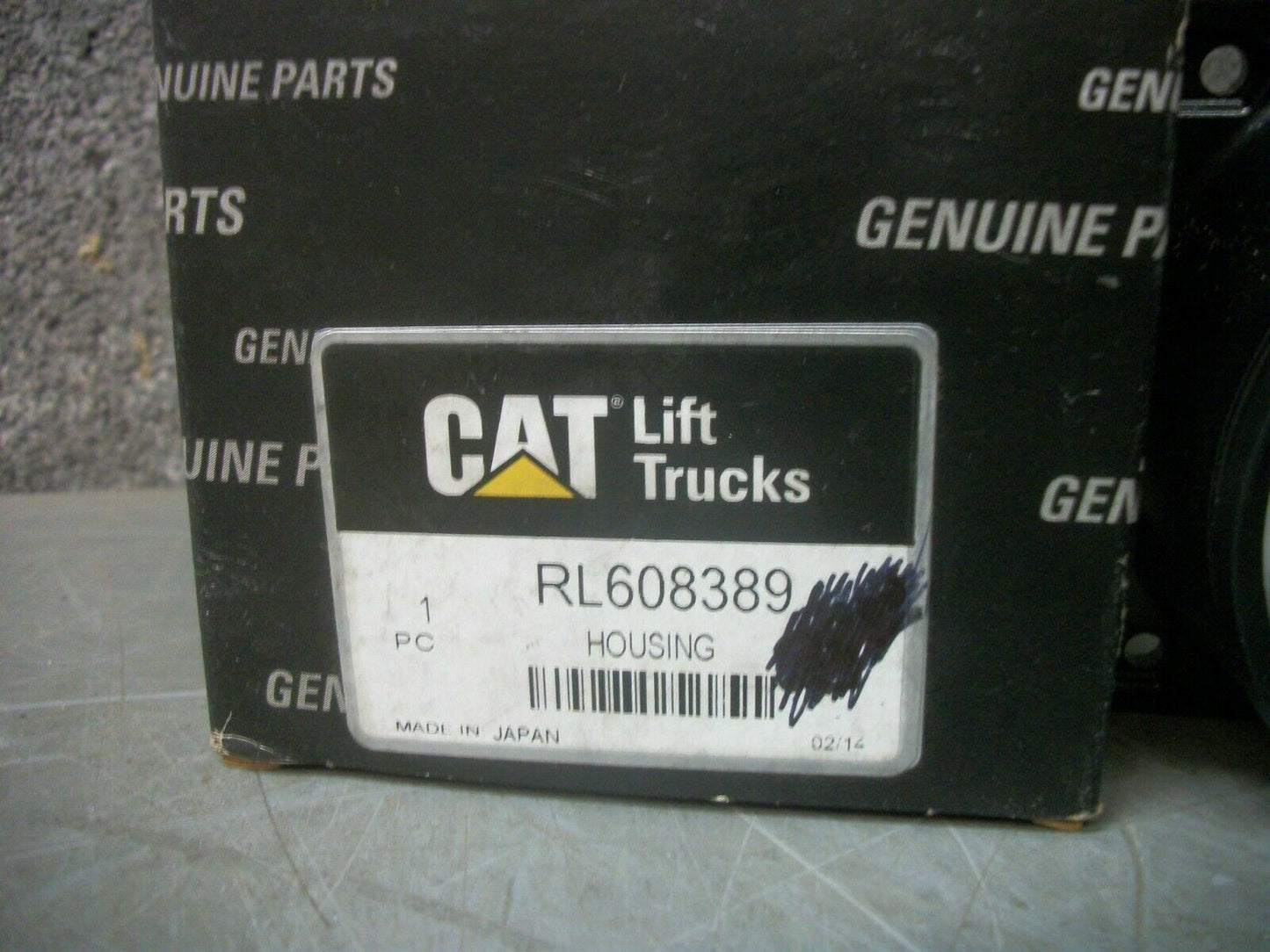 CAT FORKLIFT SHROUD HOUSING RL608389 NIB