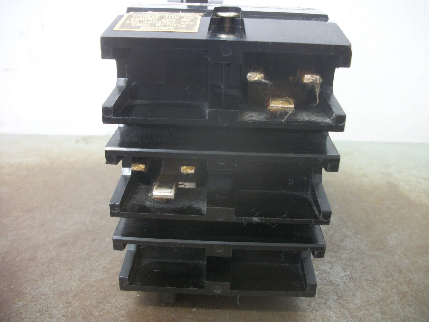 SQUARE D I-LINE FA CIRCUIT BREAKER FA26020AB 20AMP 600VOLT 2POLE BLACK