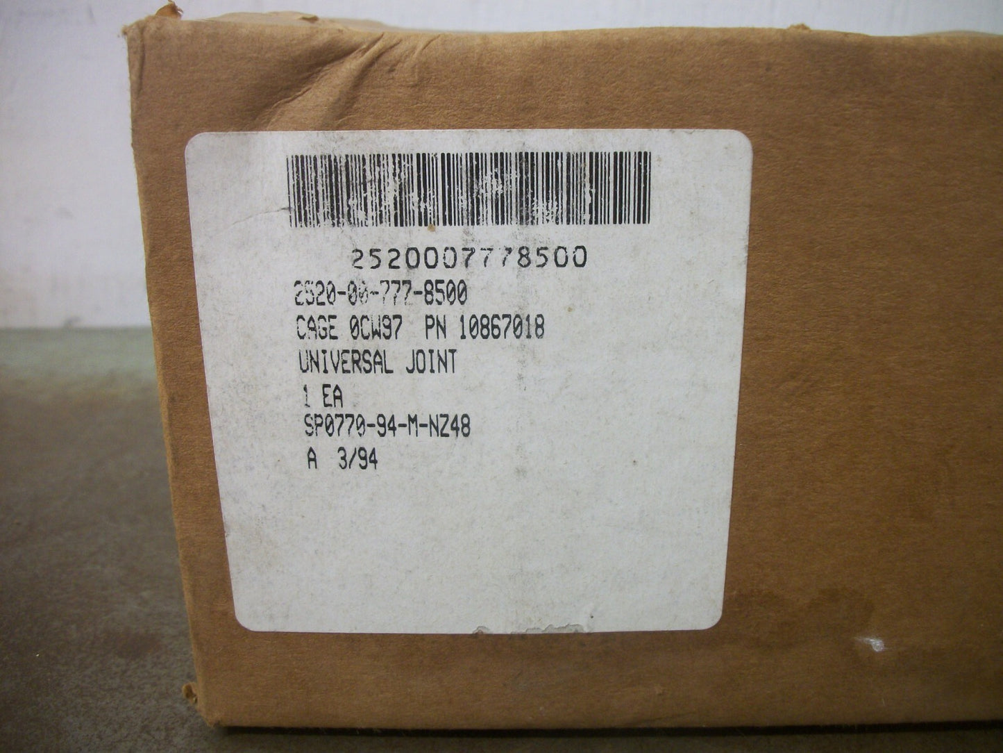 UNIVERSAL SWIVEL JOINT CAGE 0CW97 10867018 NIB
