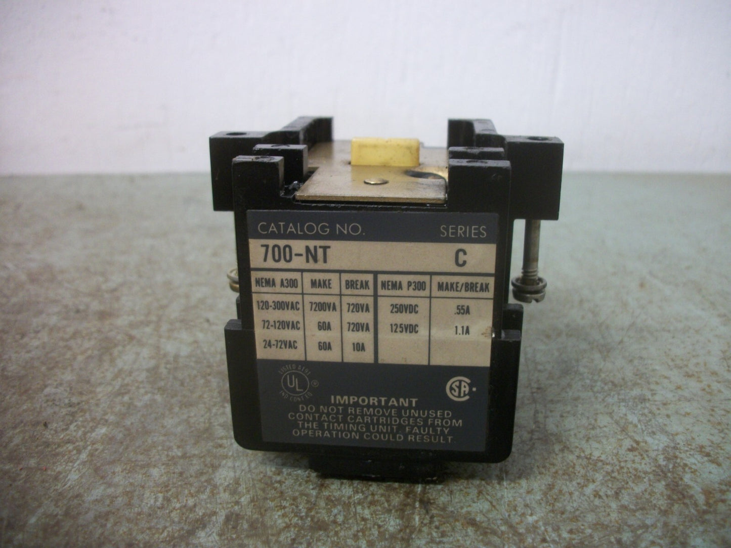 ALLEN-BRADLEY AC CONTROL RELAY PNEUMATIC TIMING UNIT 700-NT SERIES C