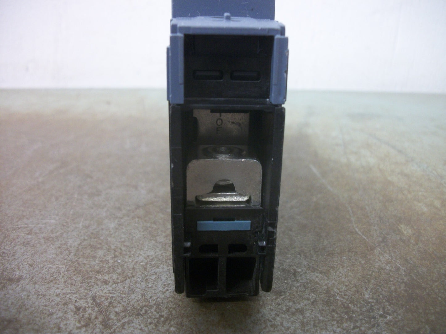 SIEMENS CIRCUIT BREAKER 3VA4120-6ED14-0AA0 20AMP 347VOLT 1POLE