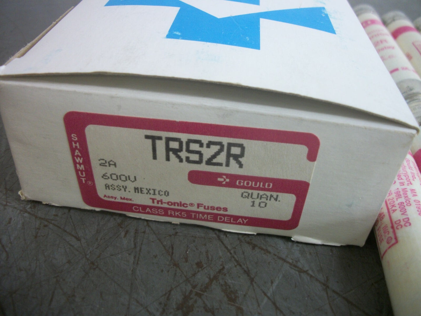 GOULD SHAWMUT BOX OF 10 TRI-ONIC FUSES TRS2R 2AMP 600VOLT NIB