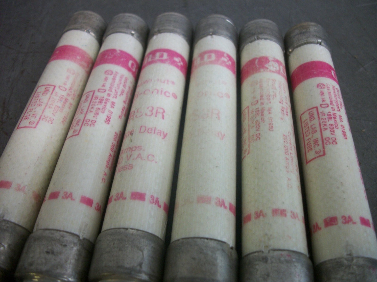 GOULD SHAWMUT LOT OF 6 TRI-ONIC FUSES TRS3R 3AMP 600VOLT NOB