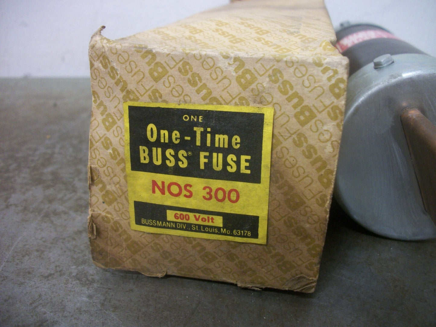BUSSMANN ONE-TIME FUSE NOS300 300AMP 600VOLT NIB