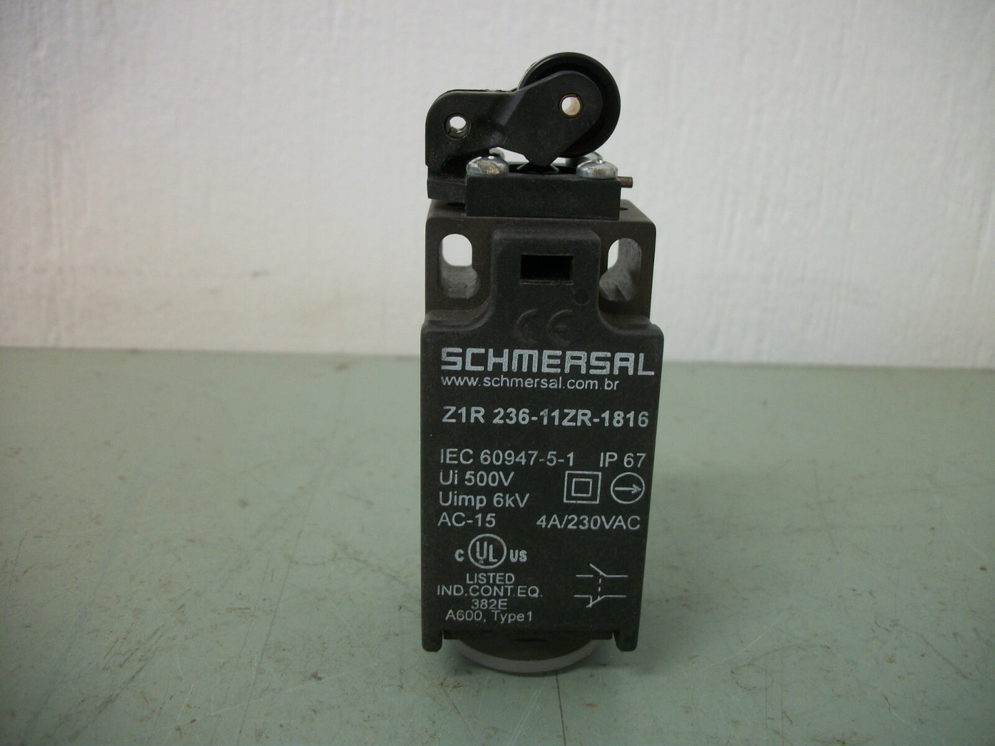 SCHMERSAL LIMIT SWITCH Z1R 236-11ZR-1816 NOB