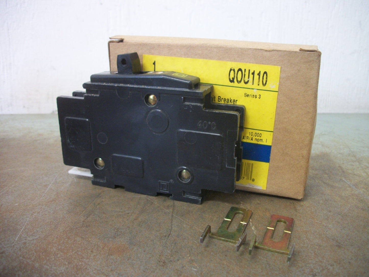 SQUARE D QOU CIRCUIT BREAKER QOU110 10AMP 240VOLT 1POLE NIB