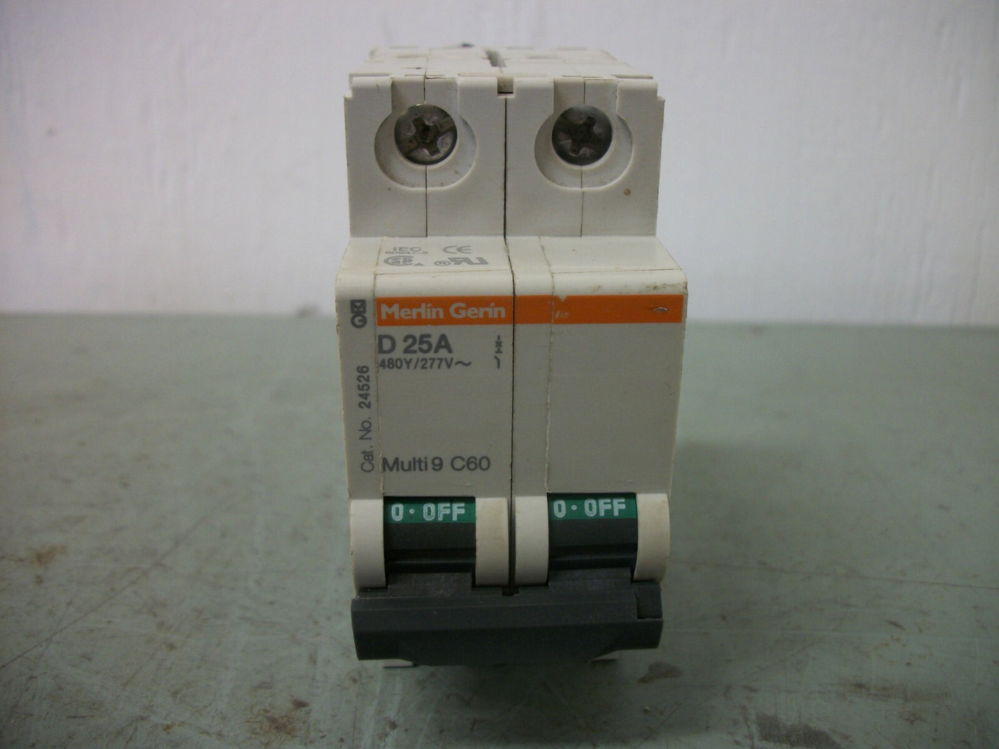 MERLIN GERIN MULTI9 C60 MOTOR CIRCUIT BREAKER MG24526 25AMP 480VOLT 2POLE