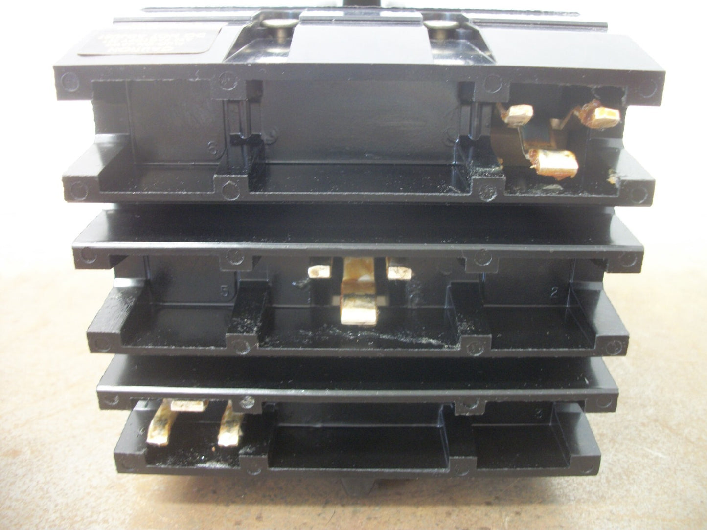 SQUARE D I-LINE FA CIRCUIT BREAKER FA34060 60AMP 480VOLT 3POLE BLACK