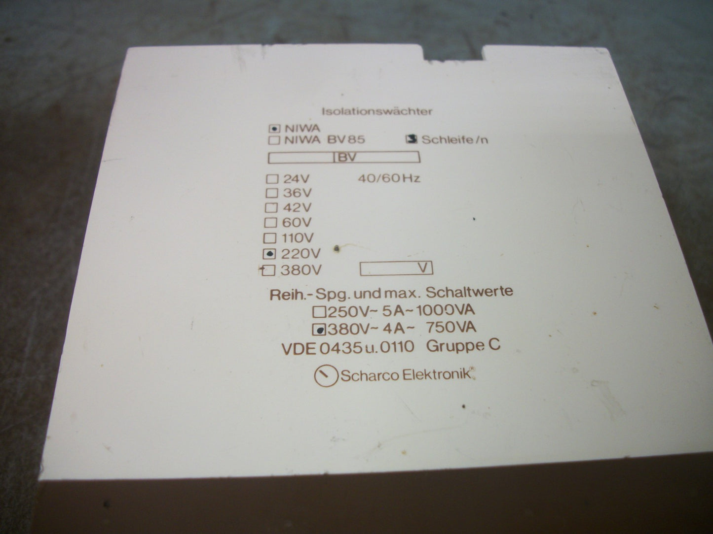 SCHARCO ELECKTRONIK ISOLATION WATCHER MODULE NIWA 220VCOIL 380VAC 4AMP 750VA