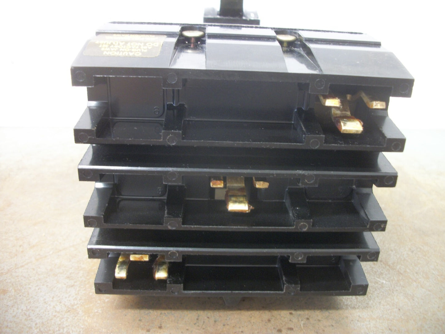 SQUARE D I-LINE FA CIRCUIT BREAKER FA34100 100AMP 480VOLT 3POLE GRAY