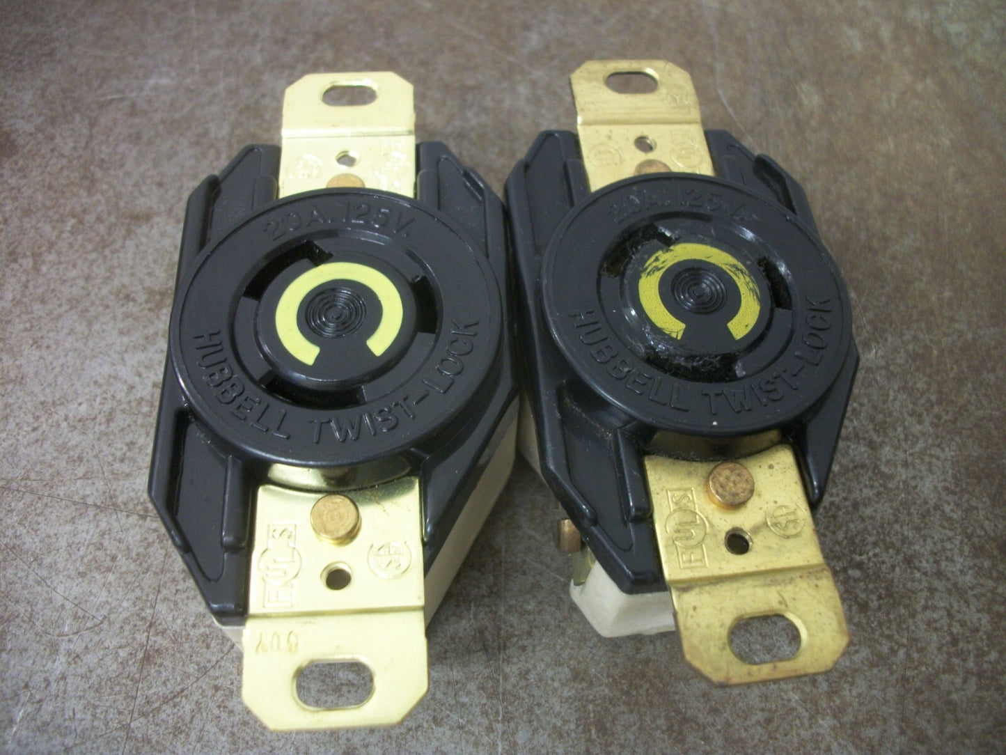 HUBBELL LOT OF 2 TWIST-LOCK RECEPTACLES HBL2310 20AMP 125VOLT 2P 3W GRND