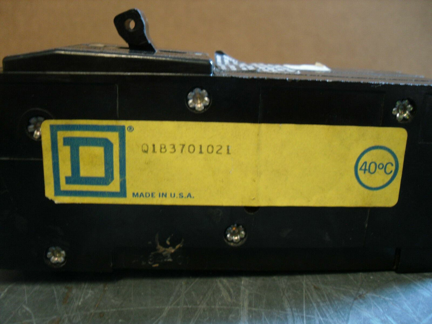 SQUARE D Q1B CIRCUIT BREAKER Q1B3701021 70AMP 240VOLT 3POLE W/SHUNT *NOB*