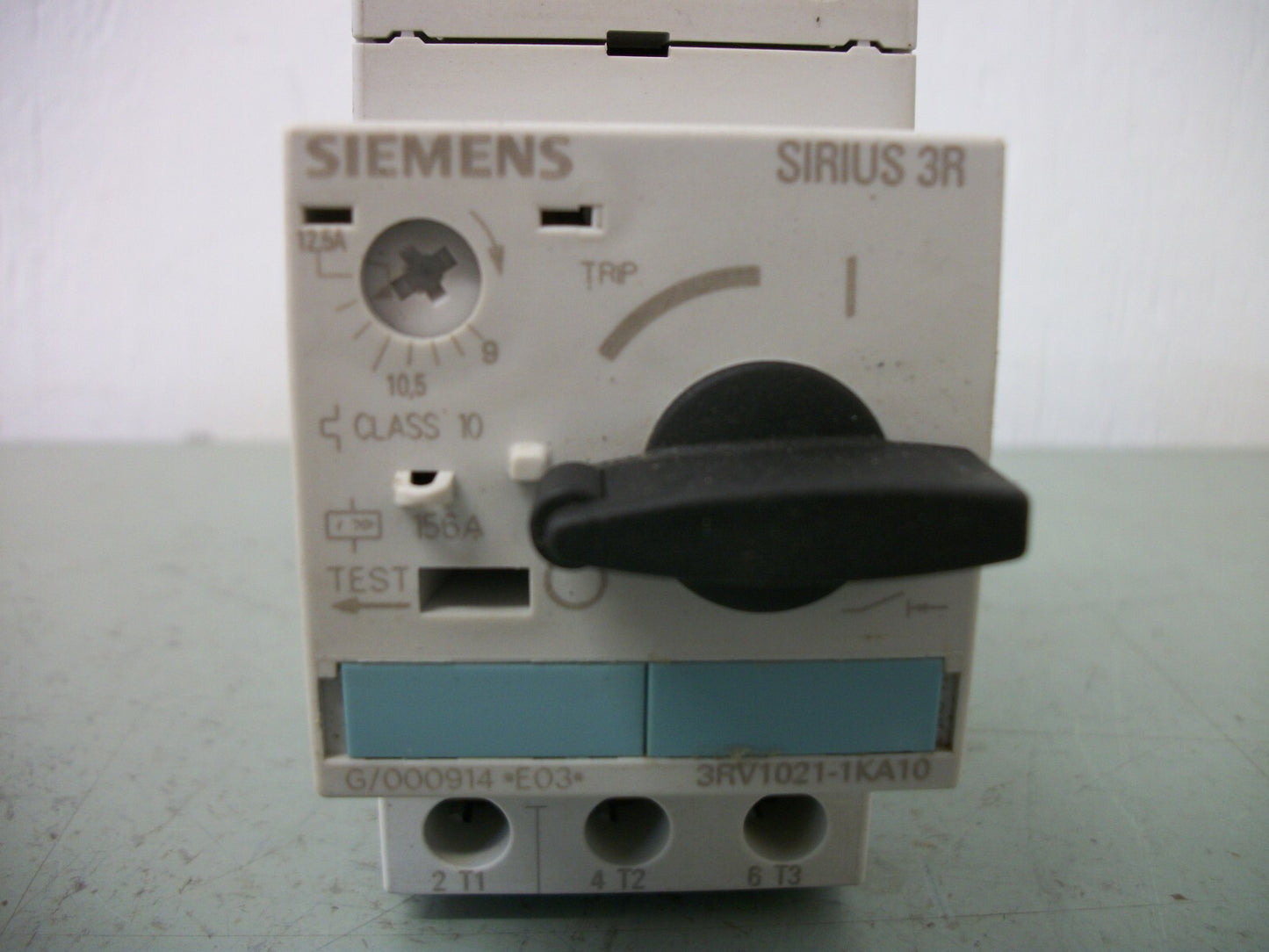 SIEMENS MOTOR CIRCUIT BREAKER 3RV1021-1KA10 9-12.5AMP