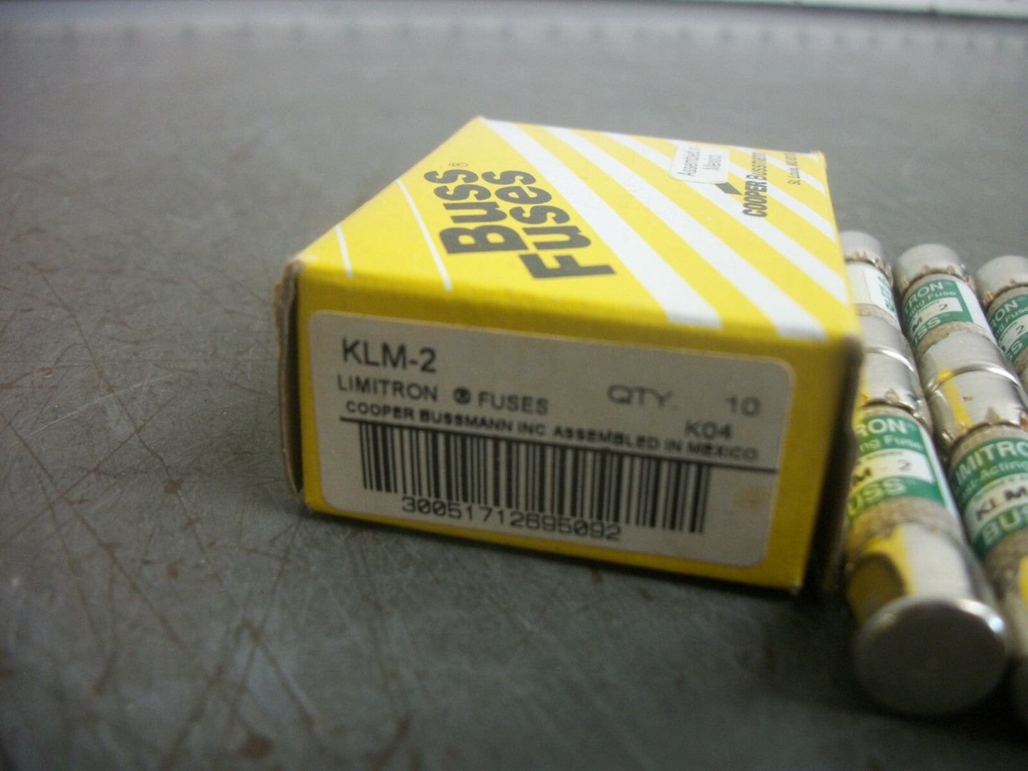 BUSSMANN BOX OF 8 LIMITRON FUSES KLM2 2AMP 600VOLT NIB