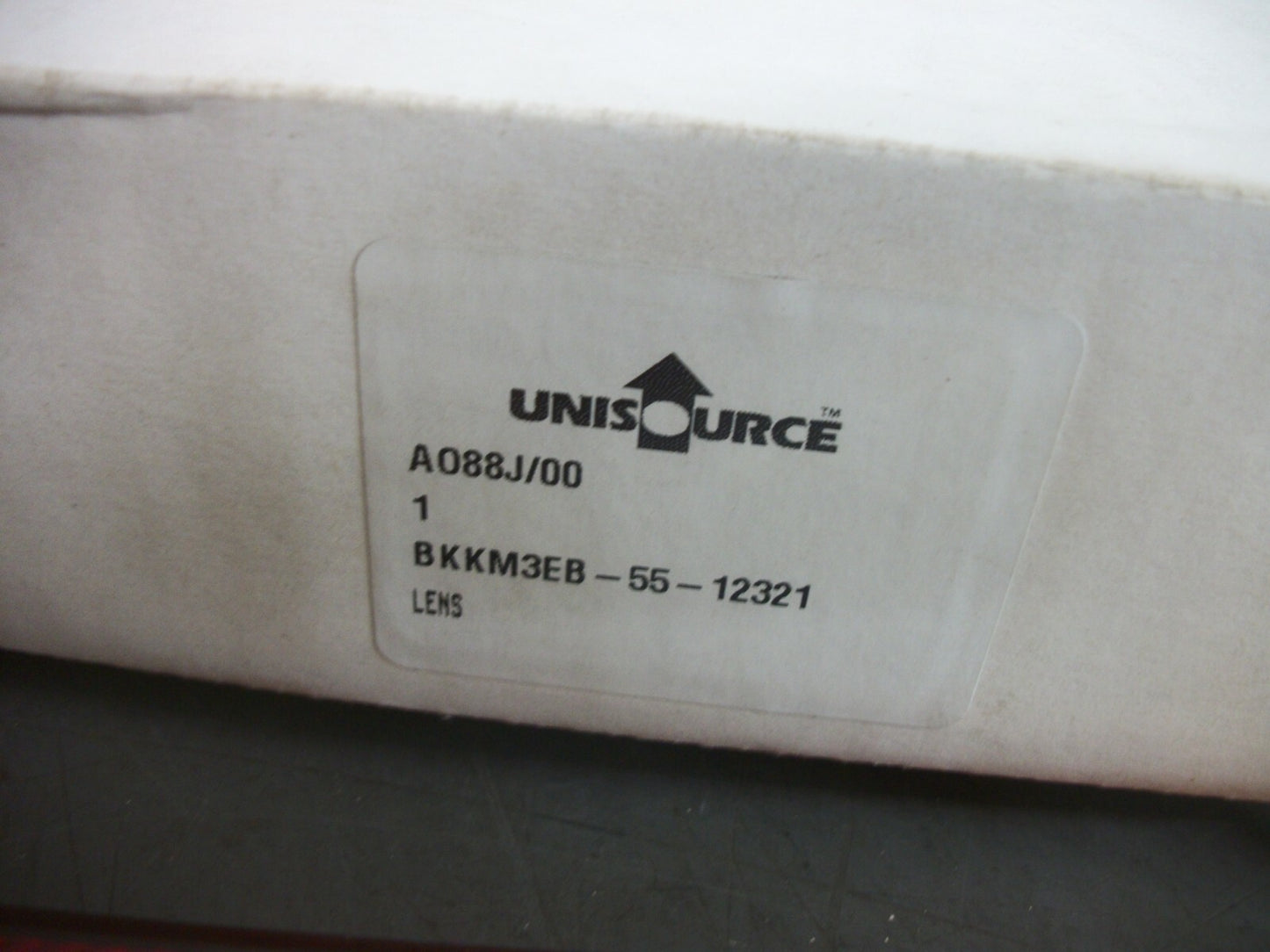 UNISOURCE LENS COVER BKKM3EB-55-12321 NIB