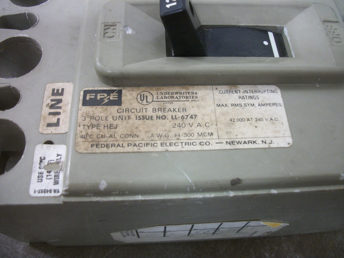FEDERAL PACIFIC HEJ CIRCUIT BREAKER HEJ233125 125AMP 240VOLT 3POLE