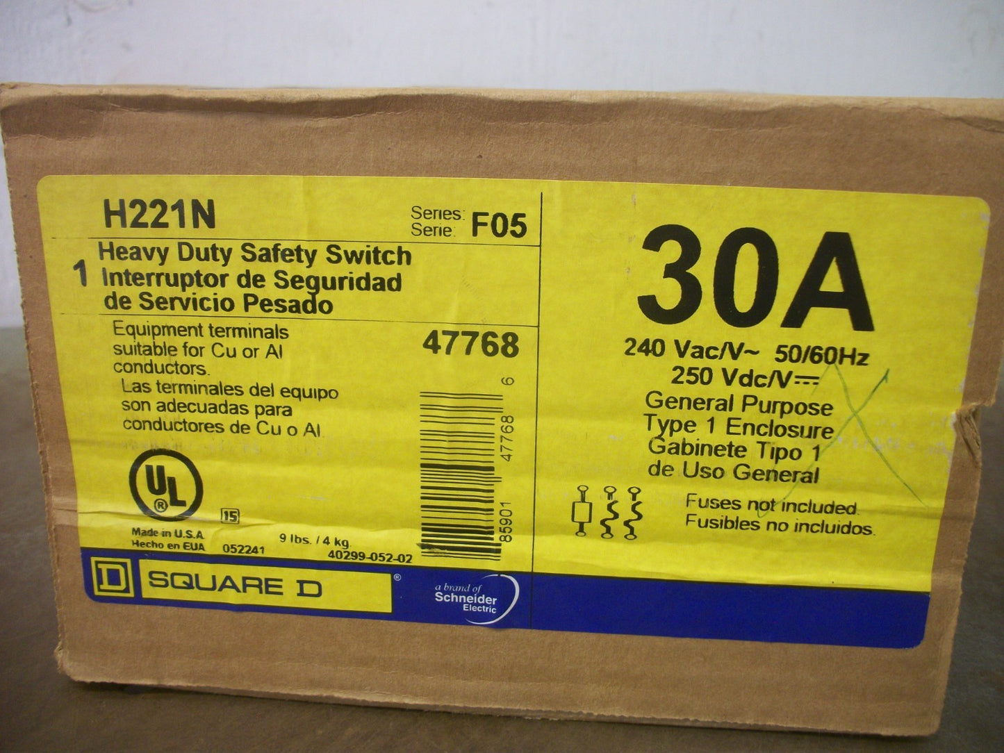 SQUARE D DISCONNECT TYPE 1 H221N 30AMP 240VOLT 2POLE FUSIBLE NIB
