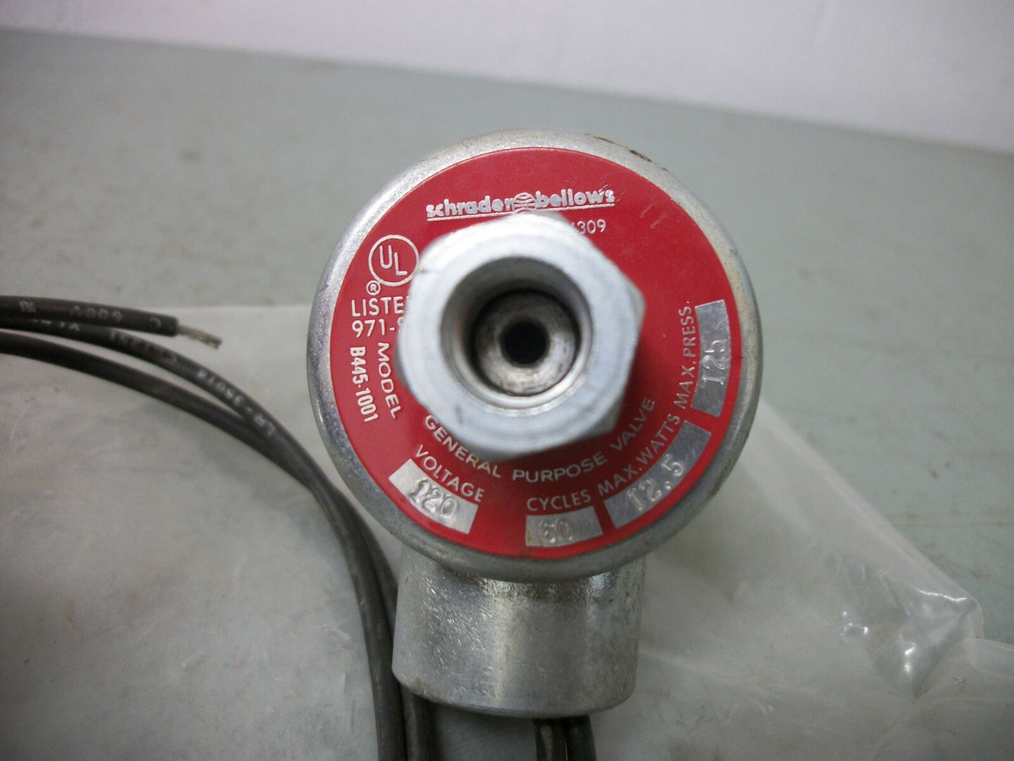 SCHRADER-BELLOWS SOLENOID VALVE B445-1001 120VOLT 12.5W 125PSI NEW