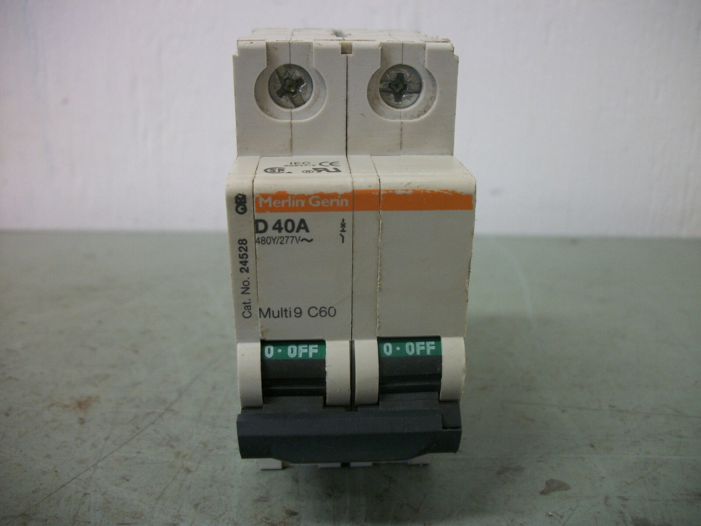 MERLIN GERIN MULTI9 C60 MOTOR CIRCUIT BREAKER MG24528 40AMP 480VOLT 2POLE