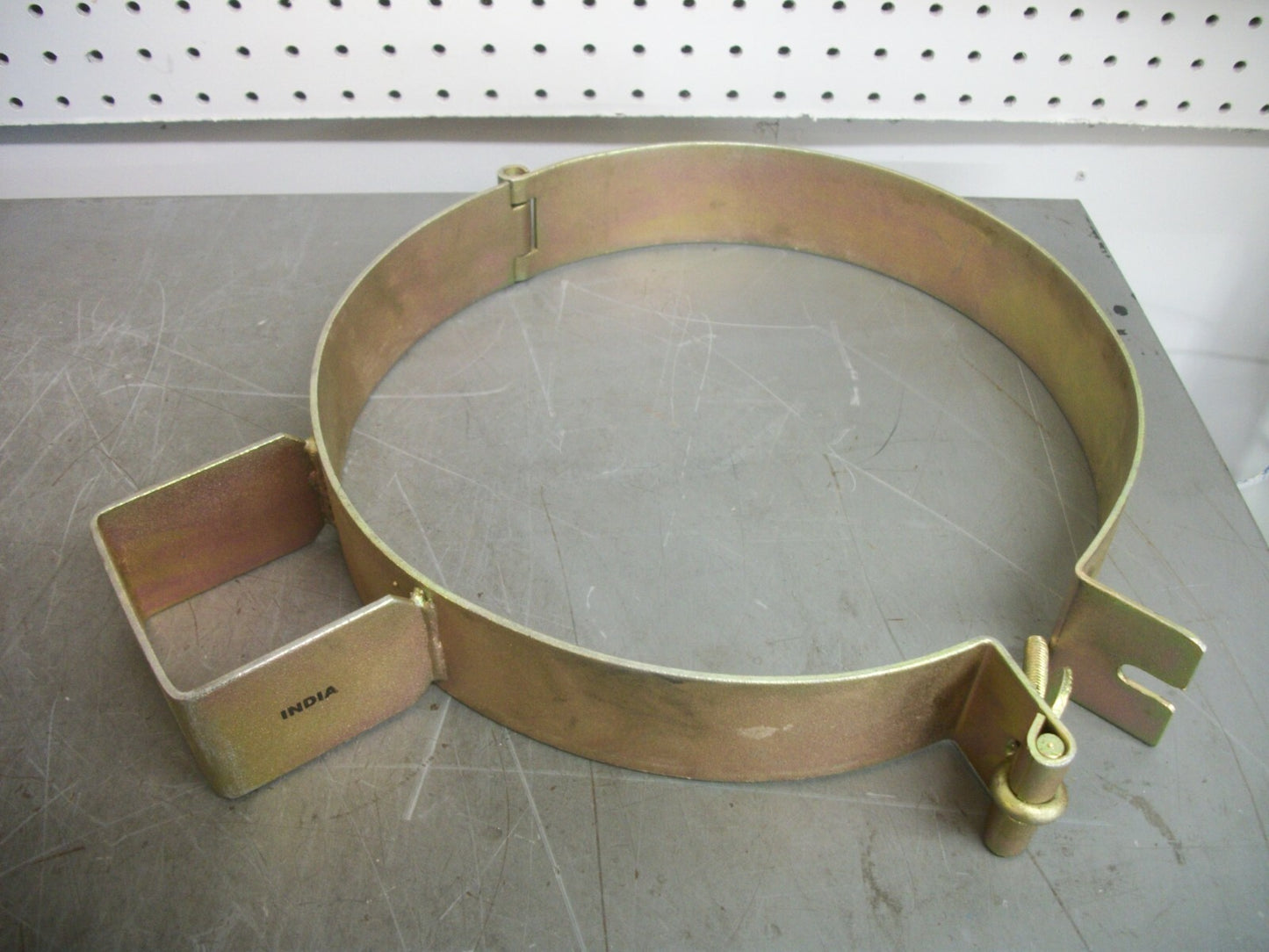 CAT PROPANE TANK HOLDING RING CLAMP BRACKET