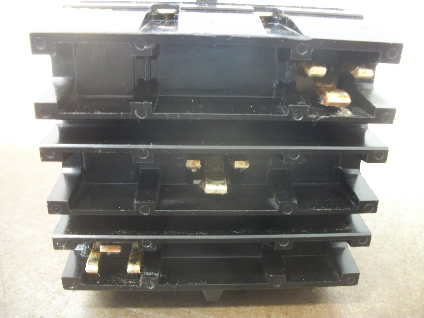 SQUARE D I-LINE FA CIRCUIT BREAKER FA36090 90AMP 600VOLT 3POLE GRAY