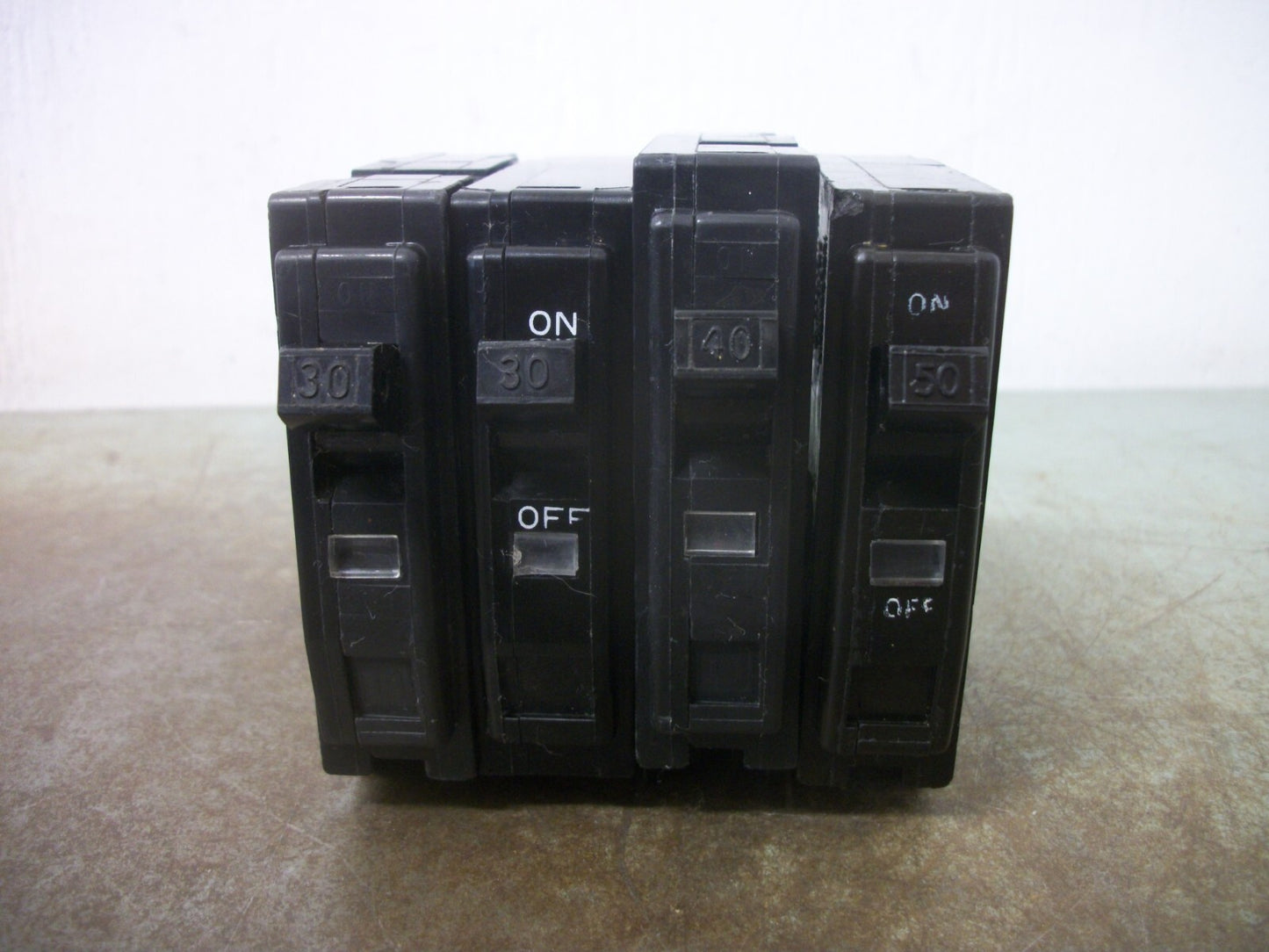 SQUARE D LOT OF 4 QO CIRCUIT BREAKERS QO130 QO140 QO150
