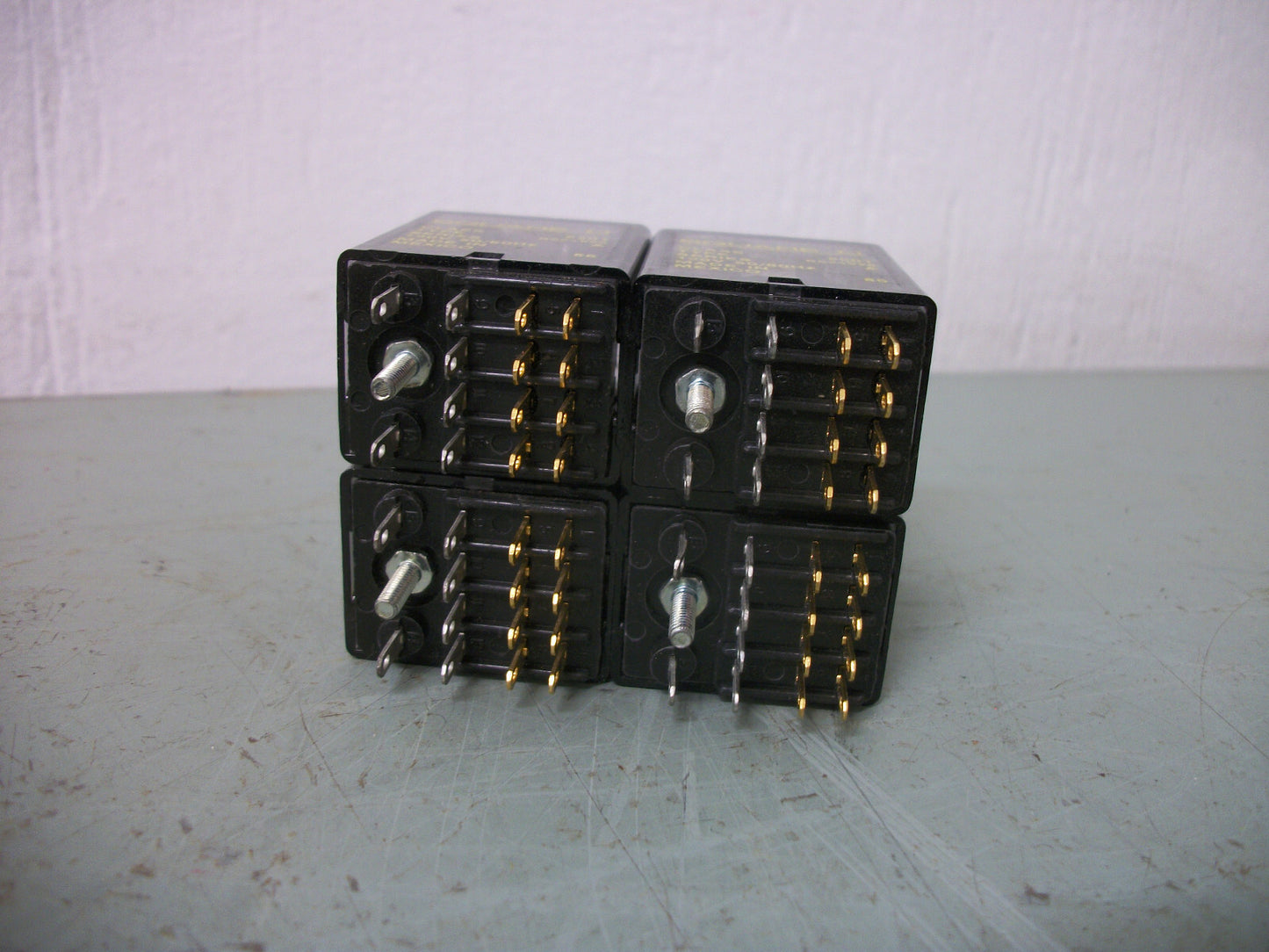 SQUARE D LOT OF 4 SERIES A 4PDT MINI GP RELAYS 8501RS24V20 120VCOIL 3AMP