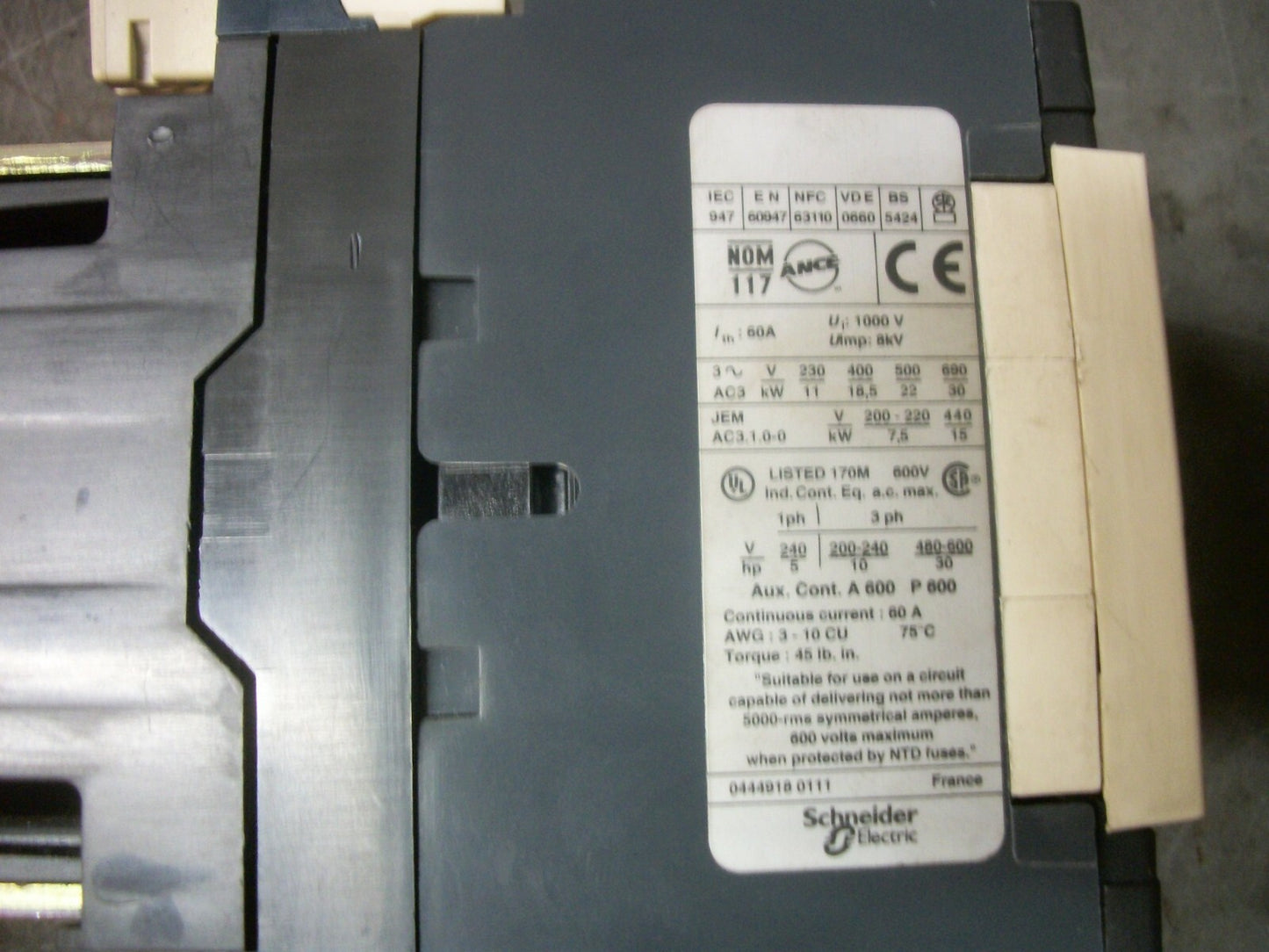 TELEMECANIQUE CONTACTOR LC1D4011BD 60AMP 24VCOIL 3PH 600V 30HP