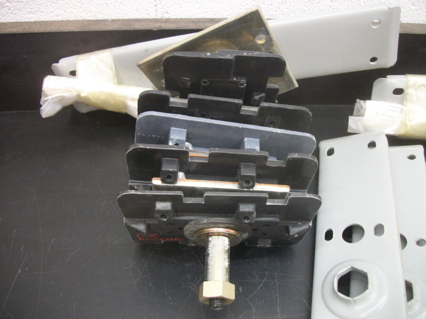 SIEMENS BUS DUCT CONNECTORS & COVERS NOB