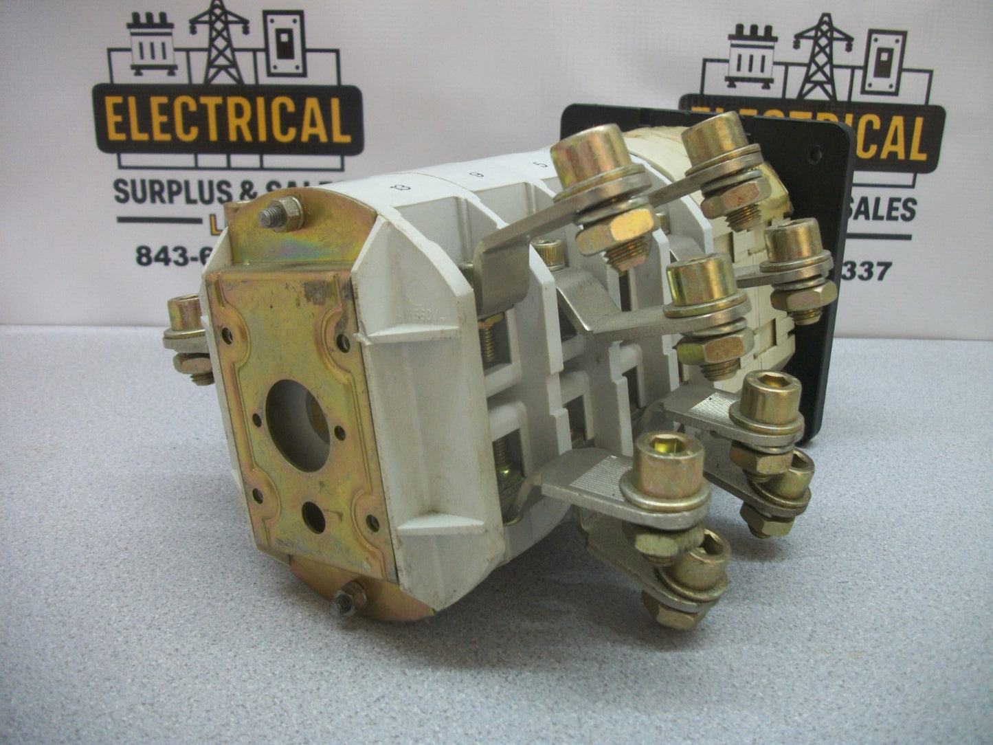 SPRECHER+SCHUH 2-POSITION MAINTAINED ROTARY SWITCH RE250 200AMP 600VOLT