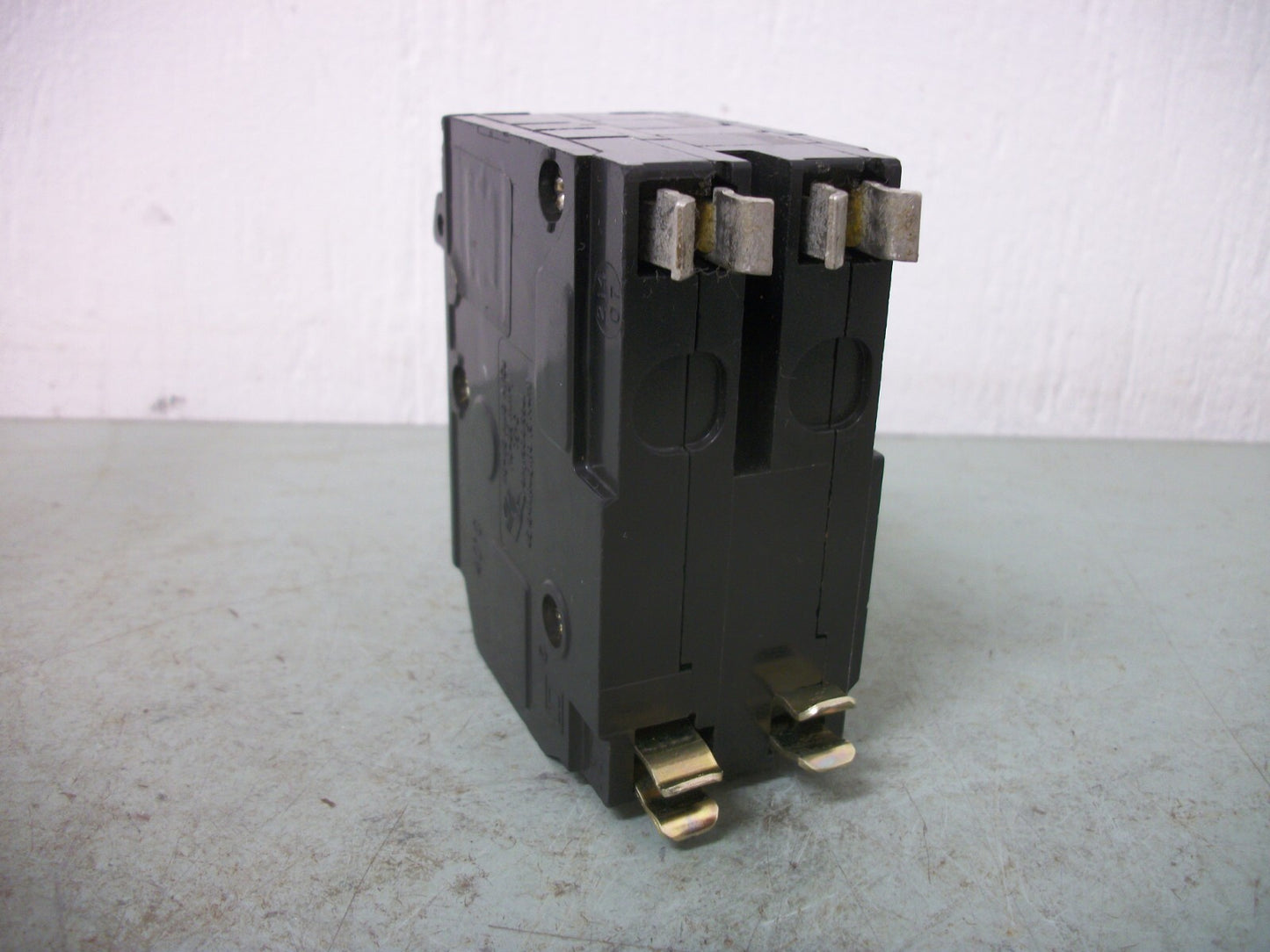 SQUARE D QO CIRCUIT BREAKER SWITCH QO200 60AMP 240VOLT 2POLE