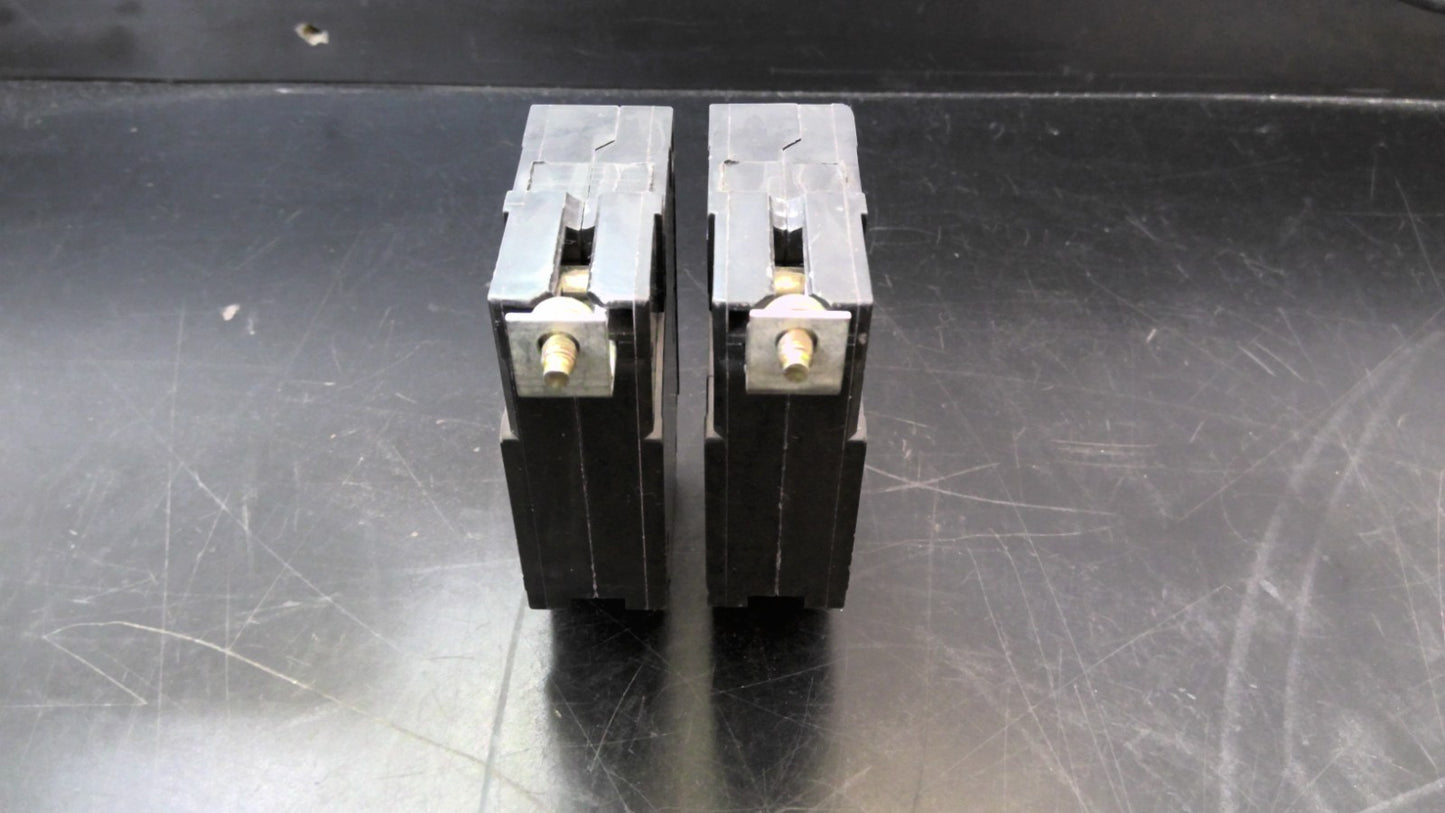 GE LOT OF 2 THQB CIRCUIT BREAKERS THQB1125 25AMP 240VOLT 1POLE
