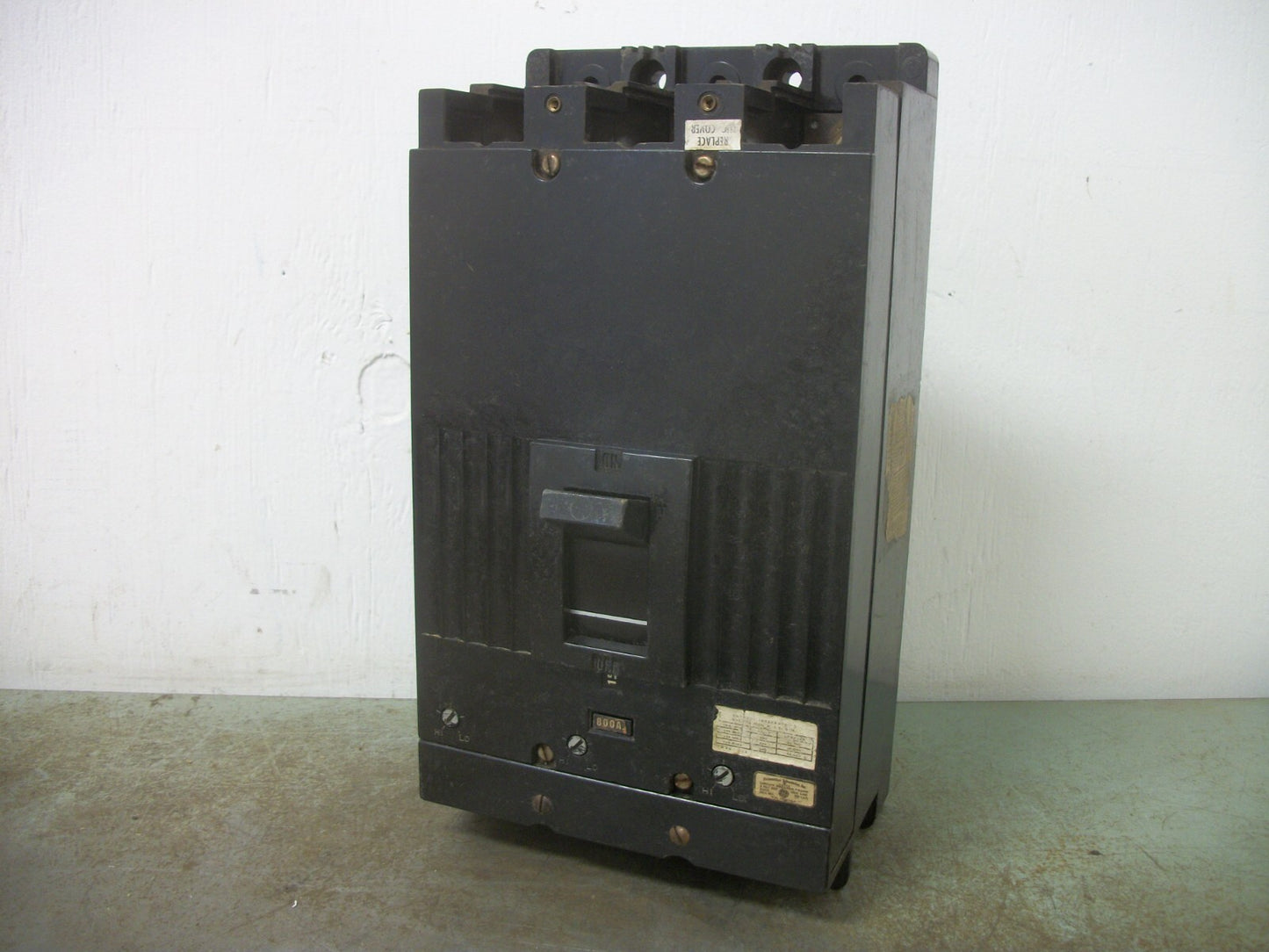 GE TKM CIRCUIT BREAKER TKM836F000 800AMP 600VOLT 3POLE W/800A TRIP