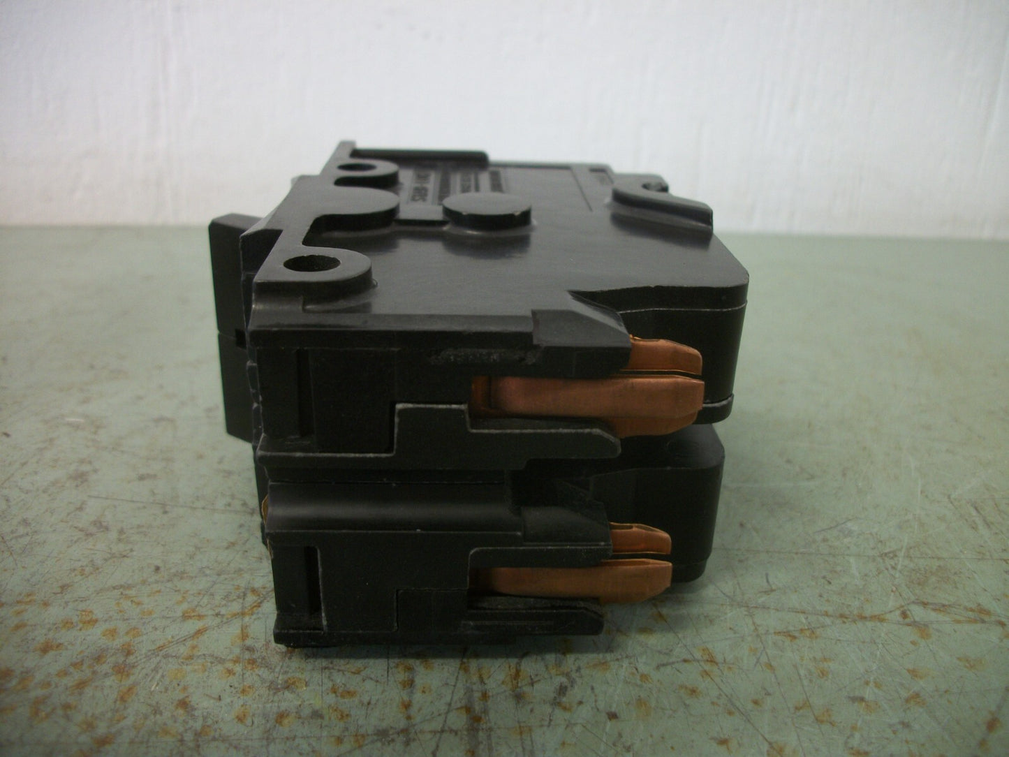 FEDERAL PACIFIC NA CIRCUIT BREAKER NA215 15AMP 240VOLT 2POLE