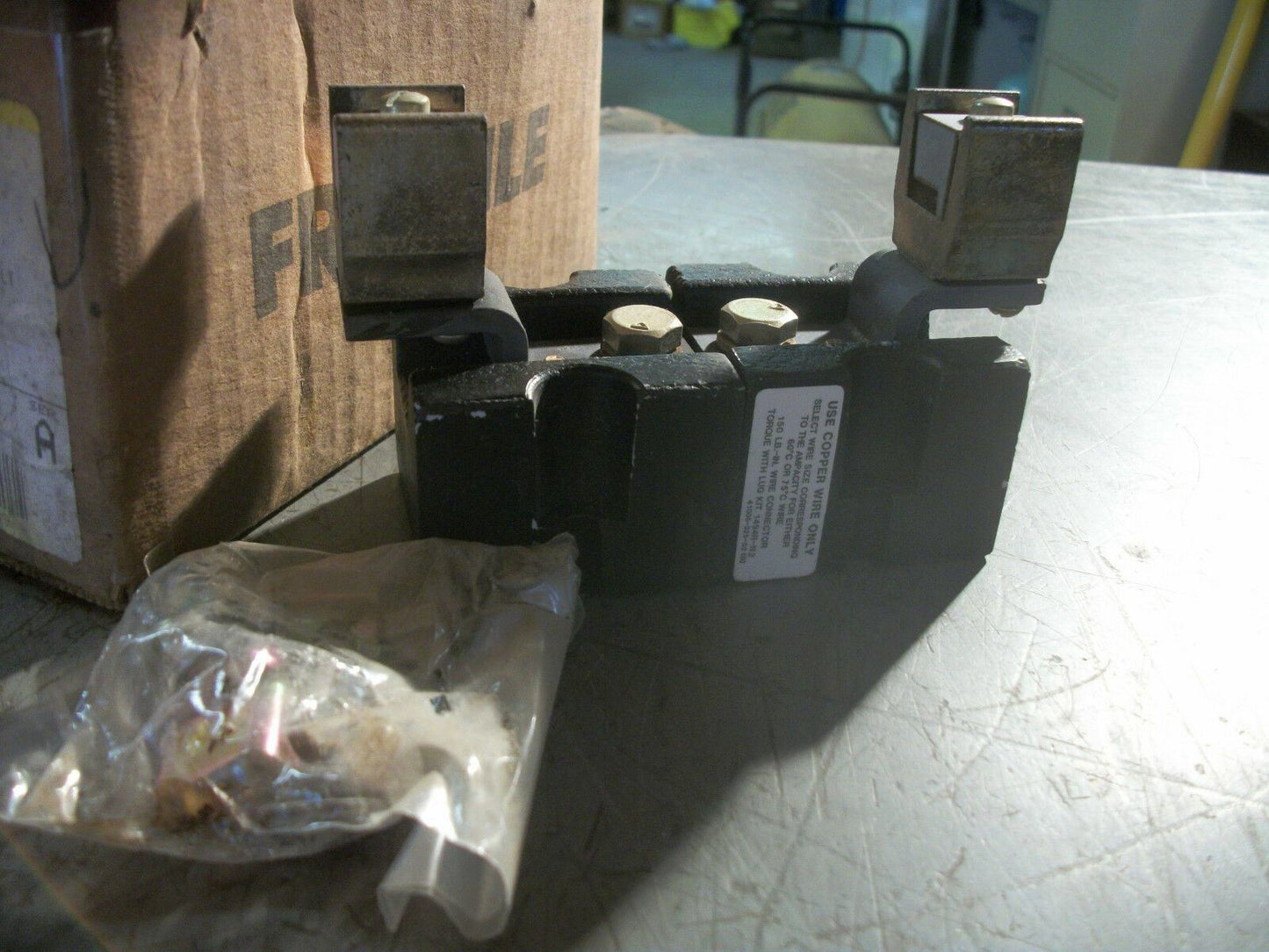ALLEN-BRADLEY FUSE BLOCK 1491-N321 61-100AMP 250-600VOLT 1POLE NIB