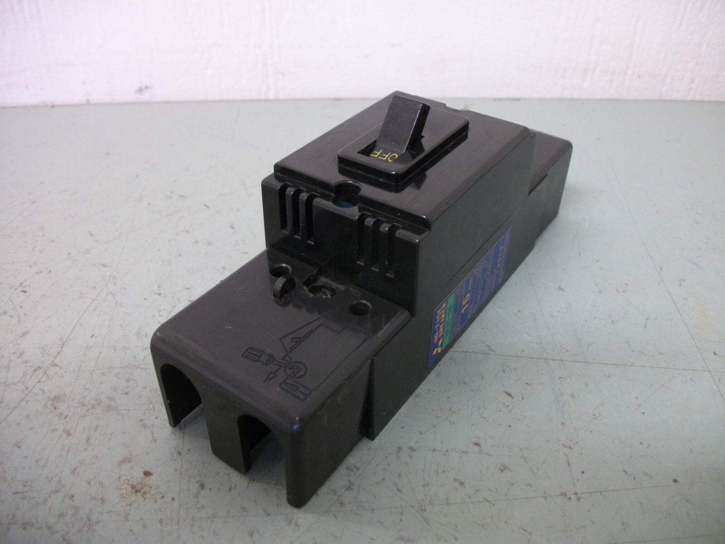 MITSUBISHI NO-FUSE CIRCUIT BREAKER NF30-CB 15AMP 250VOLT 2POLE