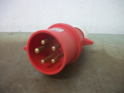 ABL SURSUM PIN & SLEEVE PLUG S52S30A 30AMP 415VOLT 4P 5W