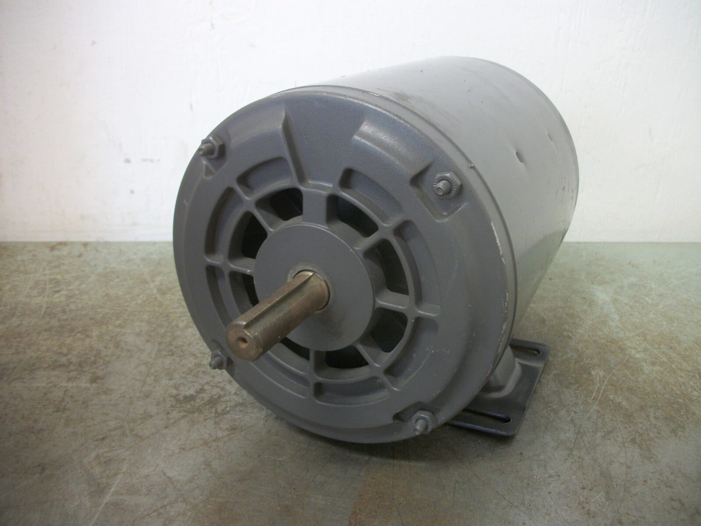 DAYTON 1.5HP 56 ODP AC MOTOR 3N592A 440VOLT 3PH 3450RPM & 2850RPM NOB