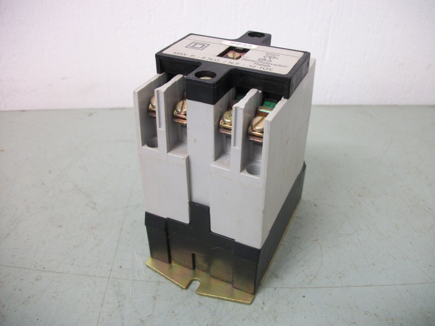 SQUARE D 8501X040 AC CONTROL RELAY 8501XO40 120VCOIL