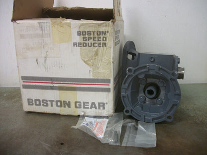 BOSTON GEAR .91HP SPEED REDUCER SF718V15NB5J 1.0 SF @ 1750RPM 15 RATIO NIB