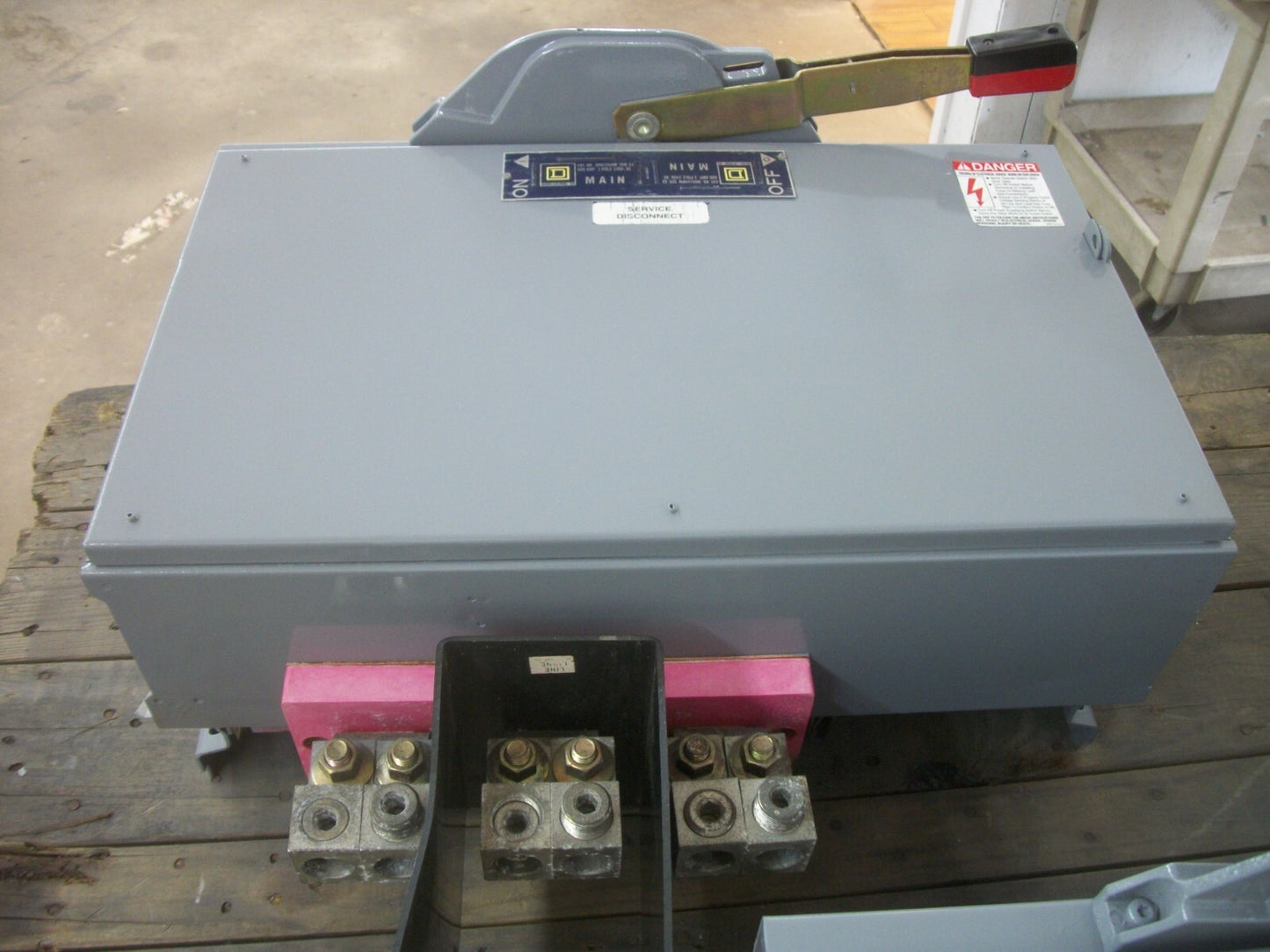 SQUARE D QMB FUSIBLE PANELBOARD BRANCH SWITCH QMB326MW 600AMP 240VOLT 3POLE REFU